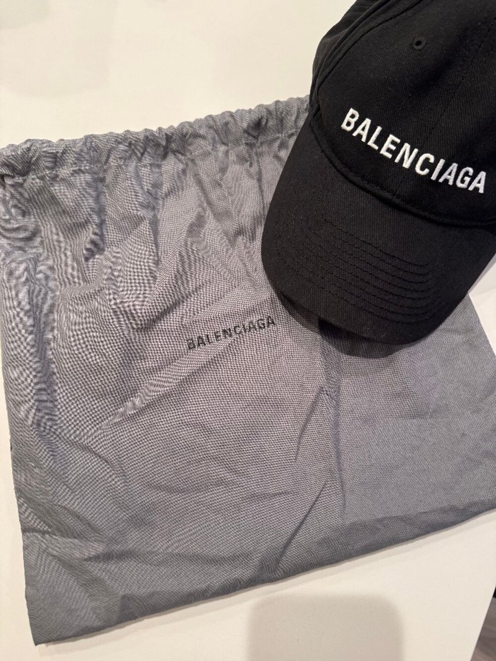 Balenciaga Cap in Black/white - Picture 4 of 4